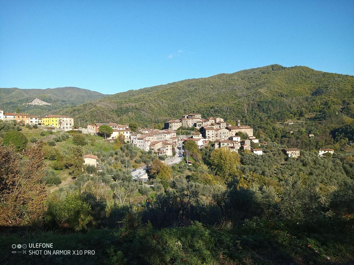 Casa Vacanze La Tosca Castelvecchio  ภายนอก รูปภาพ